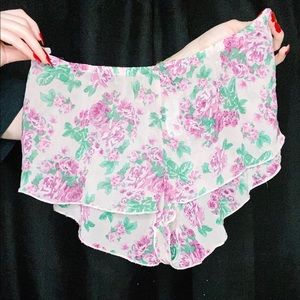 Floral chiffon shorts